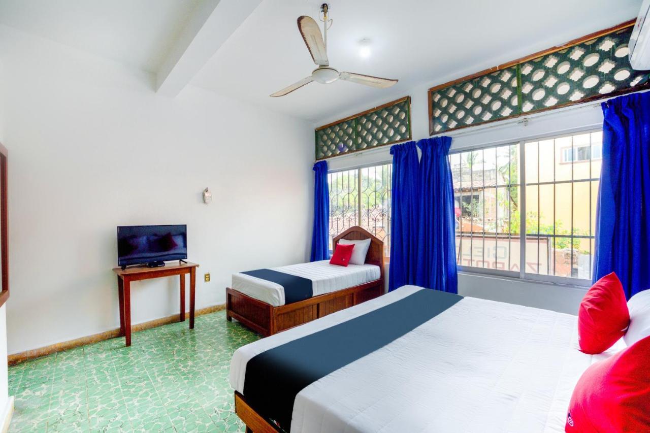 Hotel Adelita Zihuatanejo Exteriér fotografie