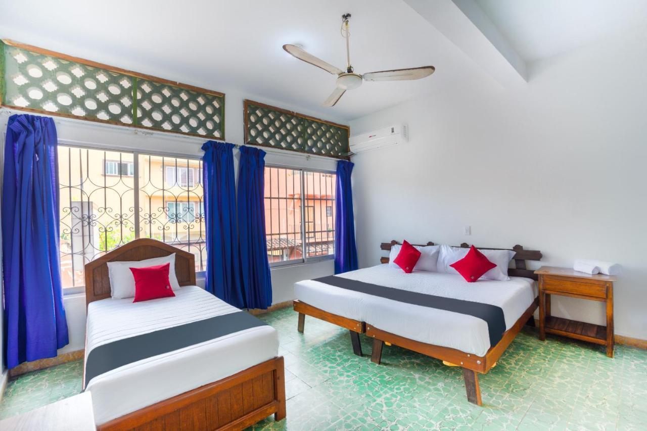 Hotel Adelita Zihuatanejo Exteriér fotografie